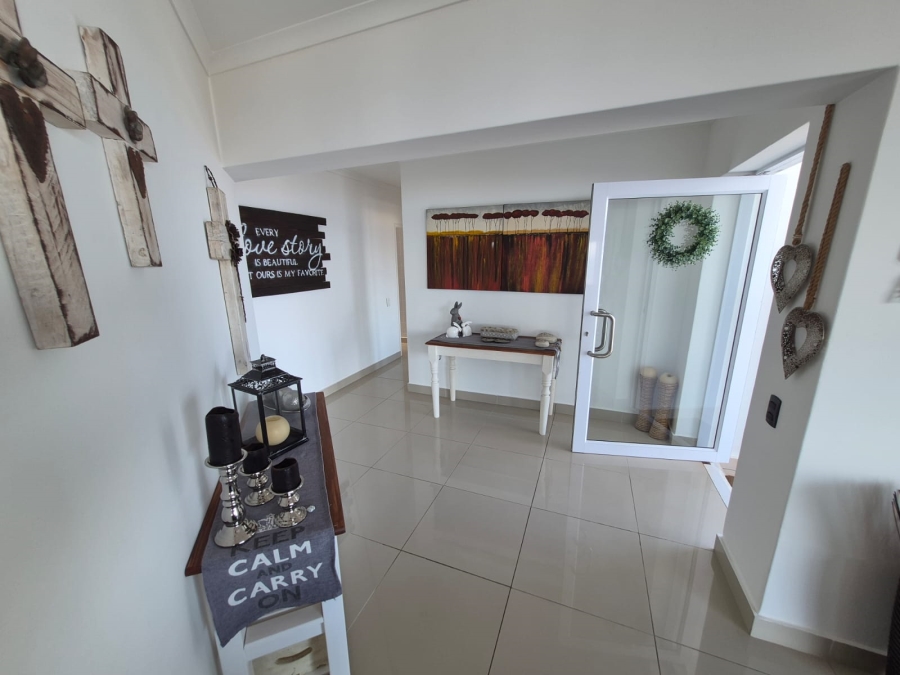 5 Bedroom Property for Sale in Dana Bay Western Cape